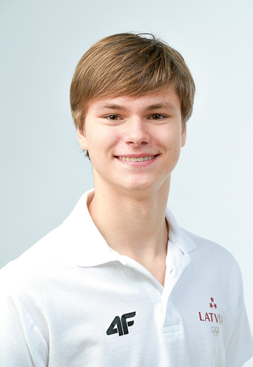 Daiļslidošana Deniss Vasiļjevs (18) Pirmais starts 16. februārī plkst. 3.00