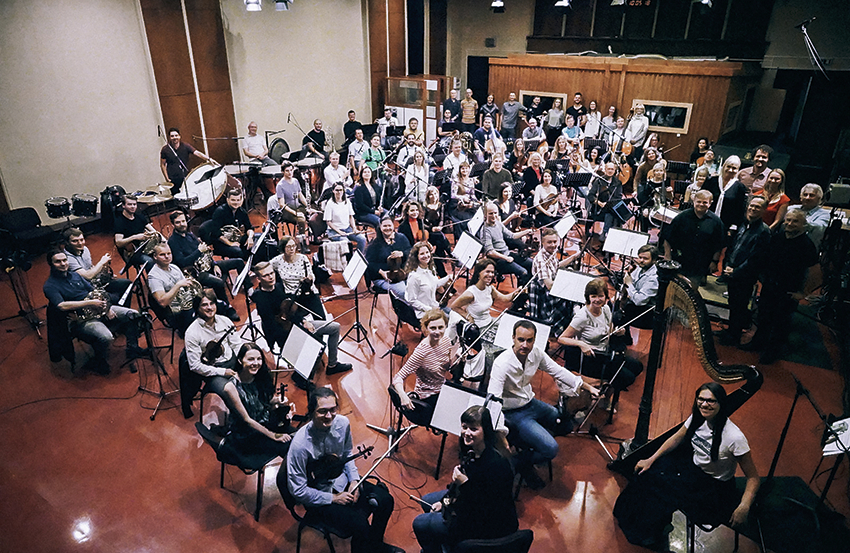 Filmas Dvēseļu putenis simfoniskais orķestris Latvijas Radio 1. studijā. Foto no privātā arhīva