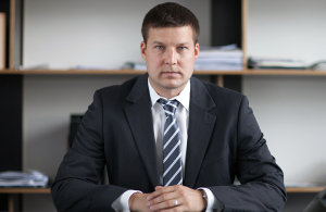 Uzņēmuma UPB valdes priekšsēdētājs Dainis Bērziņš: «Ja mums būtu skandāls, ka nemaksājam nodokļus, mēs droši vien automātiski tiktu izsvītroti no visiem piegādātāju sarakstiem Skandināvijā.» Foto no uzņēmuma arhīva