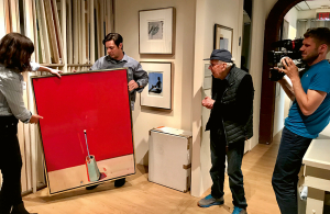 Pītera Mendenhala galerijā Losandželosā, kur eksponētas Raimonda Staprāna gleznas