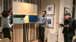 Pītera Mendenhala galerijā Losandželosā, kur eksponētas Raimonda Staprāna gleznas