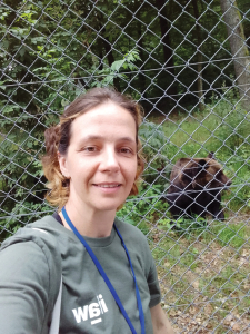 Ar lāci Mihaiļiku, kas izglābts no kāda restorāna, kur turēts krātiņā viesu izklaidēšanai. Foto no personīgā arhīva