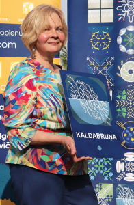 Ieva Jātniece Kaldabruņā bija ienācēja, bet kļuva par apkaimes sabiedriskās darbības galveno dzinējspēku. Foto no personīgā arhīva