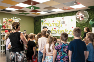 Karameļu gatavošanas nodarbība bērniem. Foto — Ieva Salmane