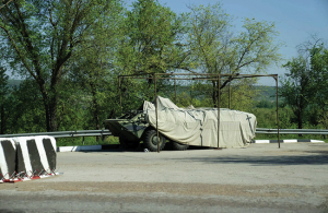 Krievijas «miera uzturēšanas» vienību bruņutransportieris Piedņestrā 2022. gada vasarā. Foto — The New York Times