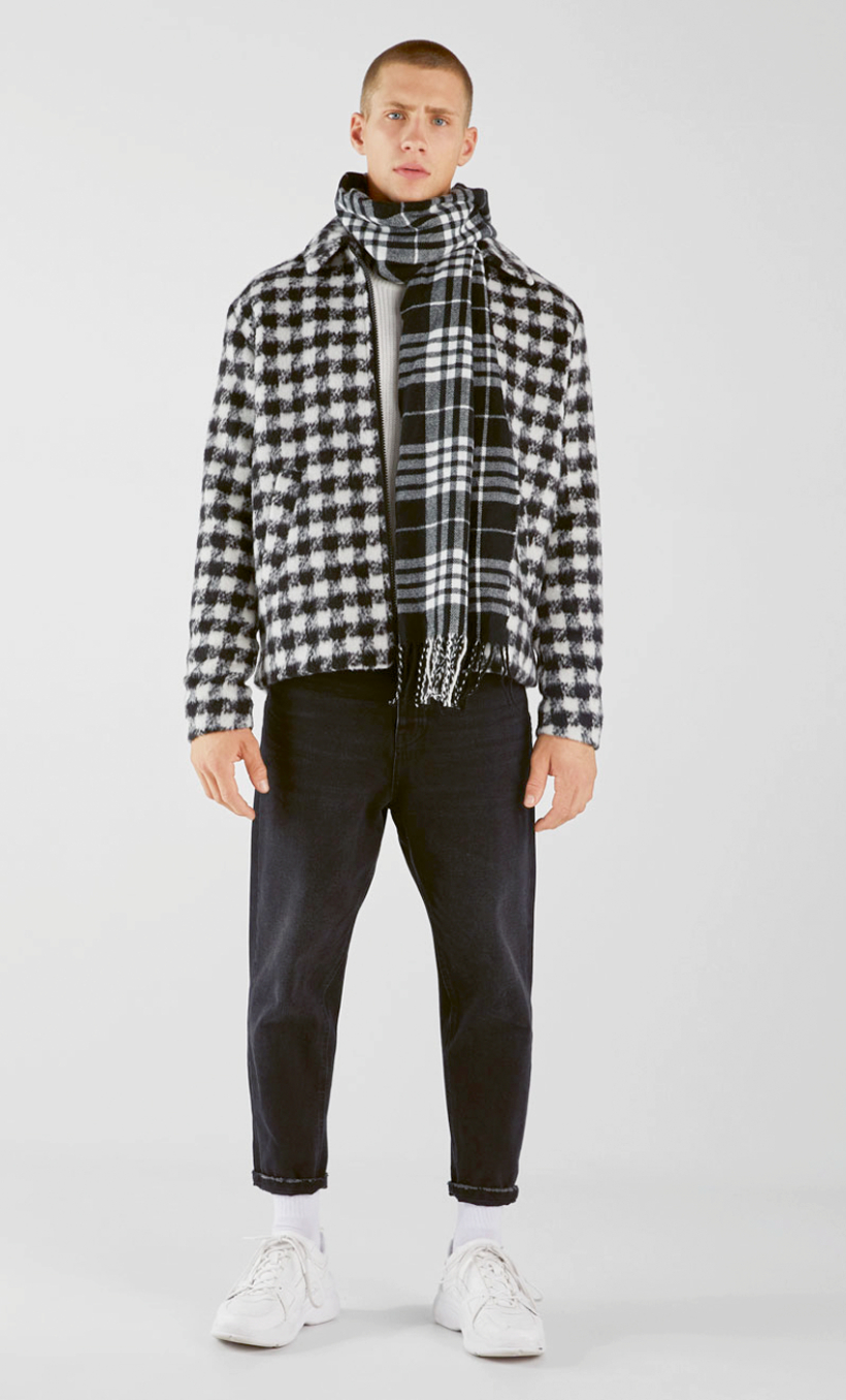 Jaka, 69,99 €, Bershka