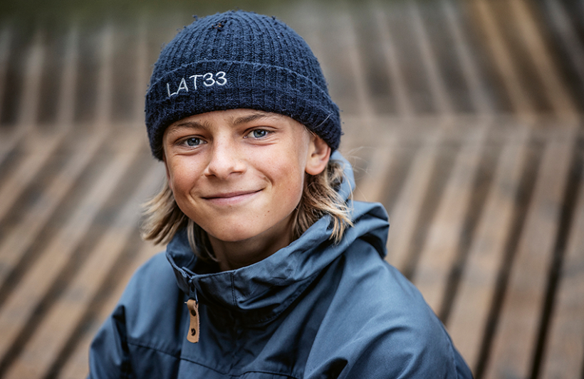 Septembra vidū Valters pārstāvēja Latviju šā gada vienīgajā lielajā viļņu burāšanas notikumā jauniešiem pasaulē, izcīnot 3. vietu U17 grupā. Foto — John Carter, PWA