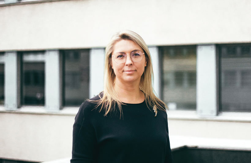 «Pārsvarā tās ir lielas korporācijas, mūsu klienti ir arī citas lielas pasaules bankas,» stāsta Aļesja Kirčenko, SEB Global Services biznesa pakalpojumu centra Rīgā vadītājas vietniece. Foto — Jānis Leščinskis