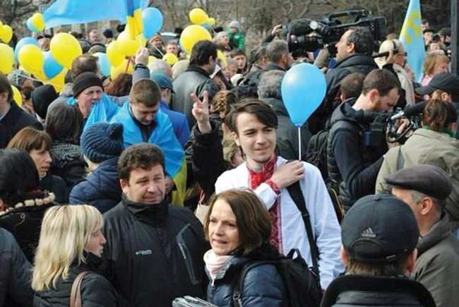 Andrijs 2014. gadā bija viens no aptuveni 3000 cilvēku, kas sapulcējās vienā no Krimas lielākajām pilsētām — Simferopolē —, lai protestētu pret pussalas aneksiju
