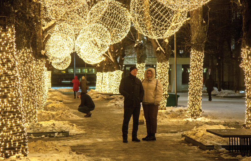 Ogres gājēju ielas Ziemassvētku noformējums 2021. gadā iekļuva vācu izdevuma Der Spiegel interneta portālā. Foto no uzņēmuma arhīva