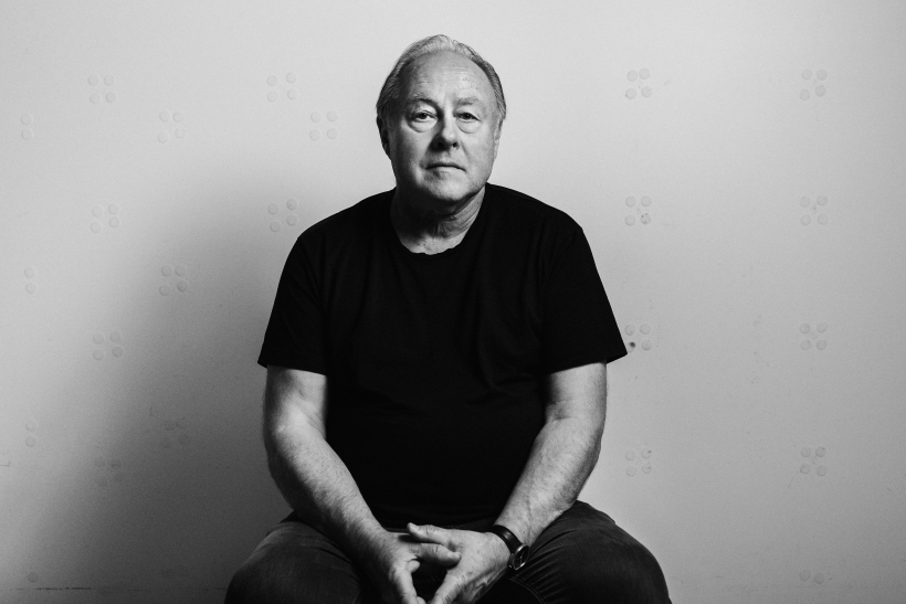 Mākslinieka Imanta Tillera portrets. Foto — Corinna and Dylan 