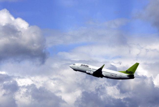 "airBaltic" lidmašīna. Foto: Andrejs Terentjevs, F64