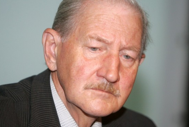 Attēlā: Aivars Endziņš.