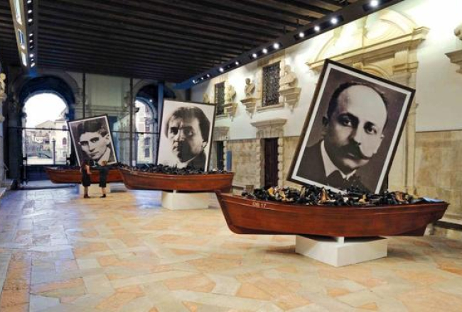 Braco Dimitrijeviča darbs, kas 2009.gadā bija izstādīts Venēcijas Modernās mākslas muzejā "Palazzo Ca’Pesaro" 53.Venēcijas mākslas biennāles laikā