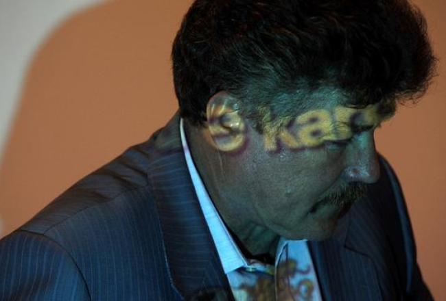 "Rīgas satiksmes" valdes priekšsēdētājs Leons Bemhens piedalās skolēnu jaunās e-kartes prezentācijas pasākumā. Foto: Edijs Pālens, LETA