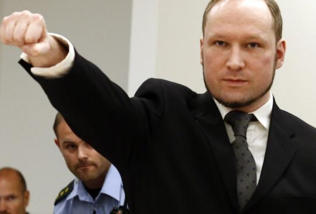 Bērings-Breivīks tiesas zālē. Foto: AFP/LETA