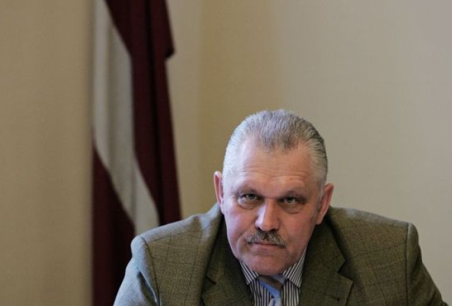 Reinis Hofmanis, F64