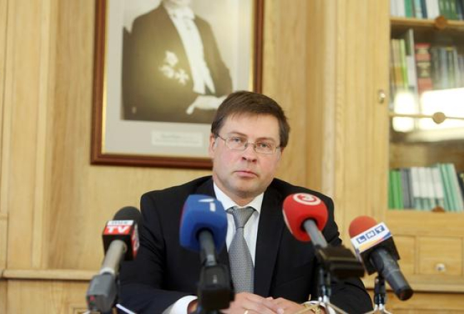 Valdības vadītājs Valdis Dombrovskis preses konferencē. Foto: Edijs Pālens, LETA