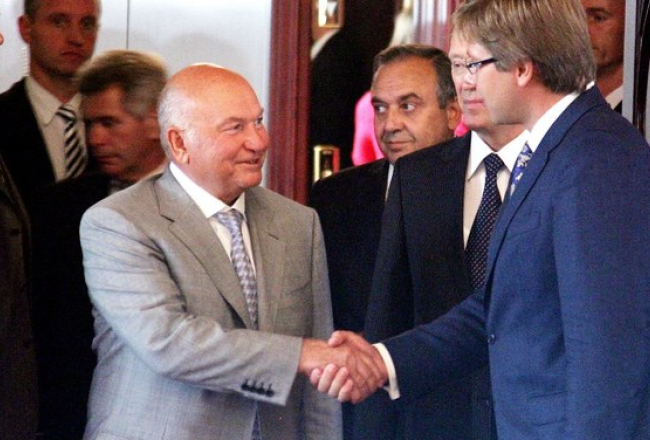Jurijs Lužkovs un Nols Ušakovs tikšanās reizē 2010.gada augustā. foto: Mārtiņš Zilgalvis, f64