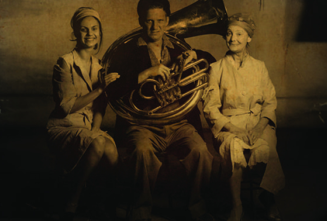 Izrādes publicitātes foto