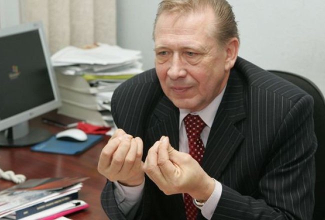 Jānis Saliņš, F64