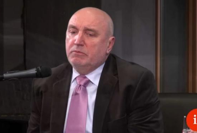 Bijušais premjerministrs, tagad eiroparlamentārietis Ivars Godmanis diskusijā.