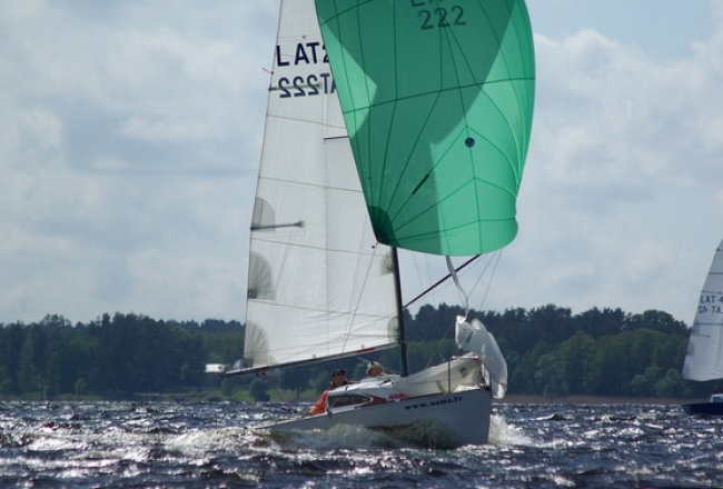 Latvijas jahta ''Micros'' pasaules čempionātā Francijā. Autors: Valdis Ēlerts
