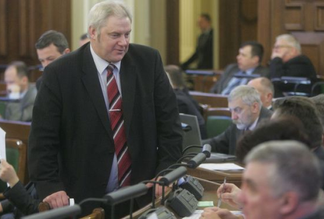 Jānis Saliņš, F64