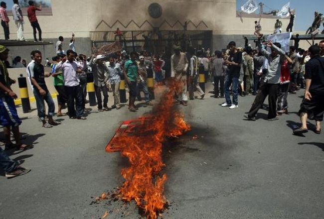 Protestētāji pie ASV vēstniecības Jemenā. Foto: AFP/LETA