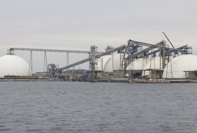 Rīgas brīvosta. Foto: Andrejs Strokins, F64