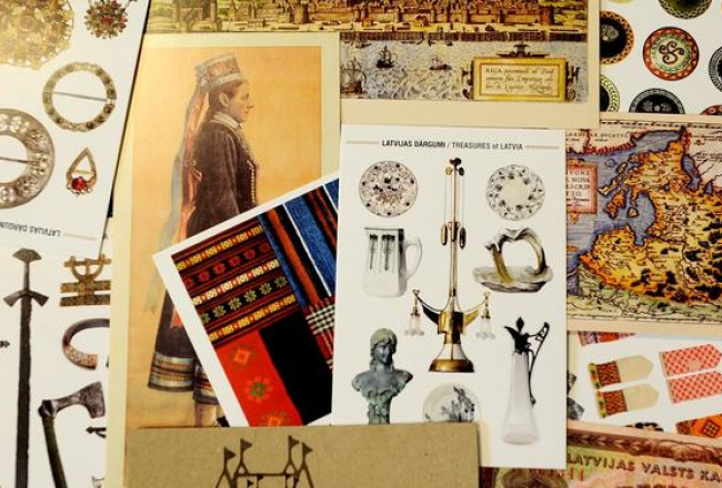 Suvenīru līnija "... no pils uz pili..." un "Latvijas dārgumi" par Rīgas pili. Foto: Ieva Čīka, LETA