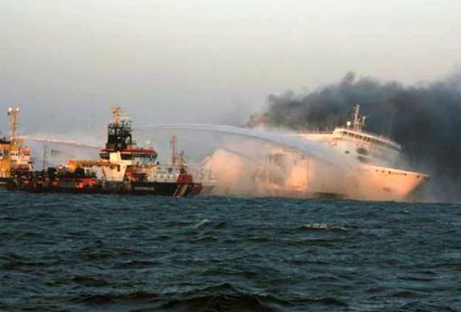 Lietuvas prāmis &quot;Lisco Gloria&quot; Baltijas jūrā. Avots: AFP/LETA