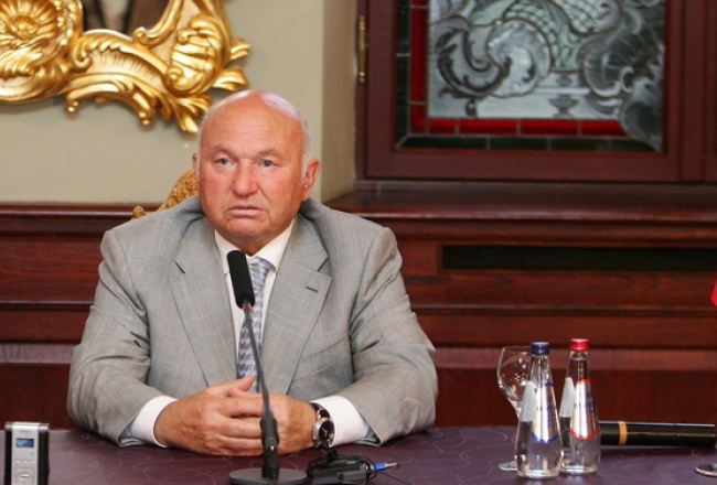 Jurijs Lužkovs vēl Maskavas mēra statusā vizītes laikā Rīgā. Foto: Mārtiņš Zilgalvis, F64