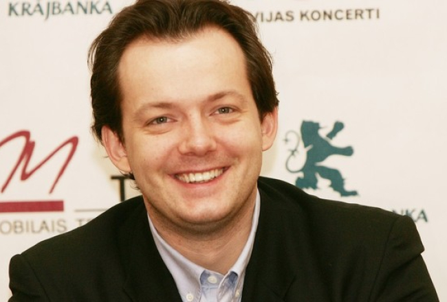 "Lielās mūzikas balvas 2010" laureāts par spožiem starptautiskiem sasniegumiem un Latvijas vārda daudzināšanu pasaulē diriģents Andris Nelsons. Foto: Gints Ivuškāns, F64