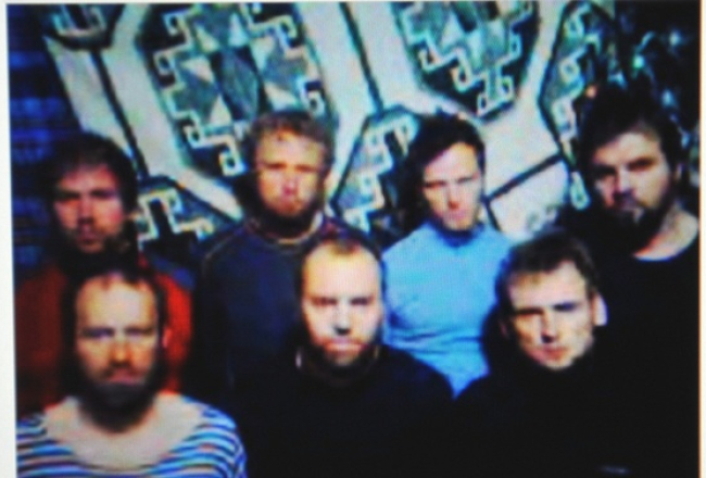 Nolaupītie igauņu velotūristi video. Foto: AFP/LETA