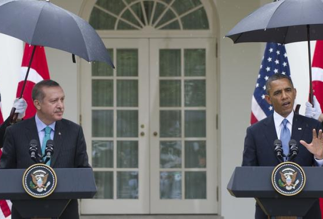 ASV prezidents Baraks Obama un Turcijas premjerministrs Redžeps Tajips Erdogans preses konferencē. Foto: AFP/LETA