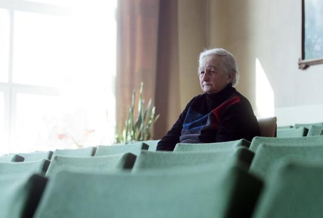 Vientuļa pensionāre. Foto: Edijs Pālens, LETA