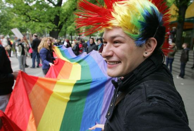 Andrejs Strokins, F64