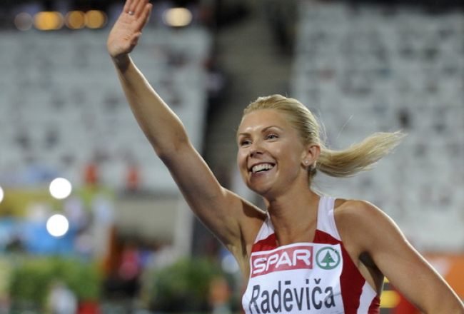 Ineta Radeviča. Foto: Romāns Kokšarovs, F64