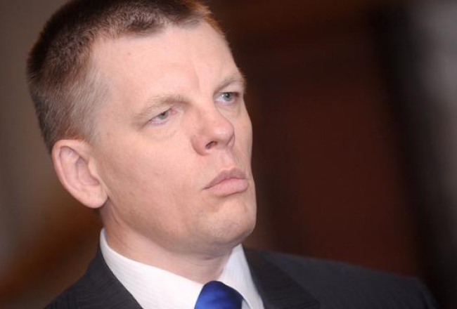 Einārs Repše pēc tikšanās ar Valsts prezidentu Andri Bērziņu, ar kuru apsprieda savas idejas. Foto: Ieva Lūka, LETA