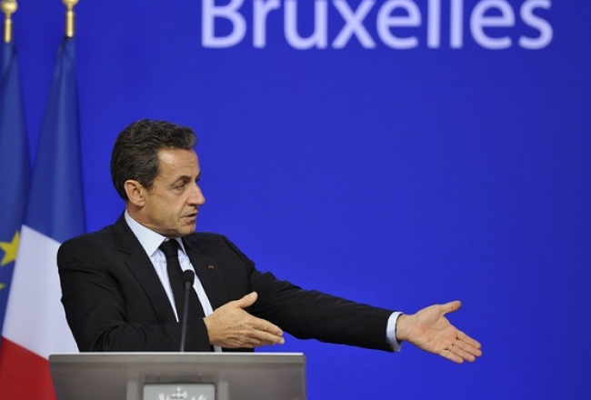 Francijas prezidents Nikolā Sarkozī Briselē uzrunā samita dalībniekus. Foto: AFP/LETA