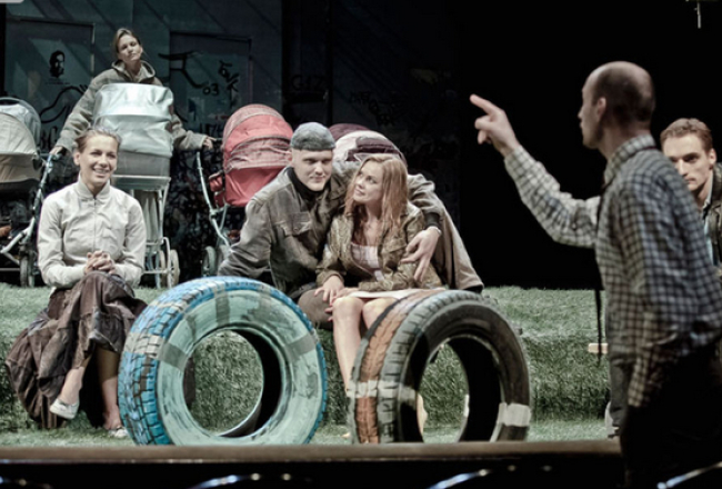 Izrāde "Čīkstošais klusums", foto: teatris.lv
