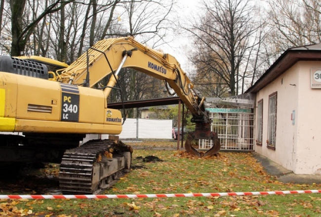 Stradiņa slimnīcas veco korpusu nojaukšana. Foto: Kaspars Krafts, F64