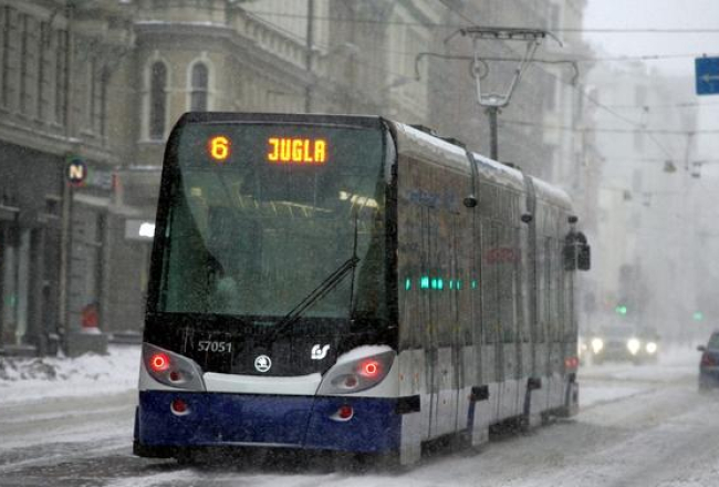 Tramvajs Rīgā. Foto: Edijs Pālens, LETA