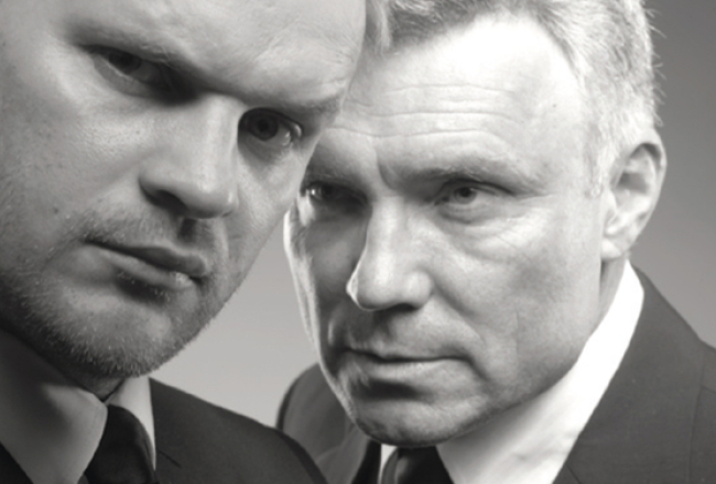 Izrādē galvenās lomas spēlē Lauris Dzelzītis un Juris Žagars