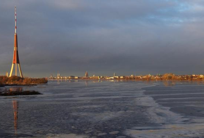 Latvijas televīzijas tornis. Foto: Gatis Gierts, F64