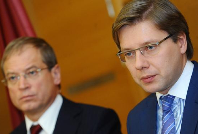 Rīgas domes tandēms - Andris Ameriks un Nils Ušakovs jau redzami pašvaldības apmaksātās TV reklāmās. Foto: Evija Trifanova, LETA