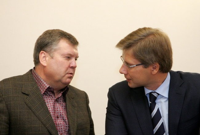 Apvienības "Saskaņas centrs" (SC) līderi - Rīgas mērs Nils Ušakovs (no labās) un SC līderis Jānis Urbanovičs. Foto: Ieva Čīka, LETA