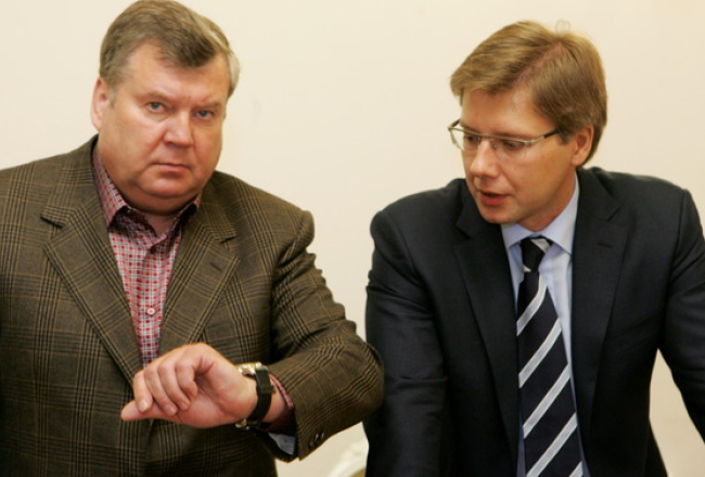 Jānis Urbanovičs un Nils Ušakovs pirms tikšanās ar labējām partijām. Foto: Raitis Plauks, F64