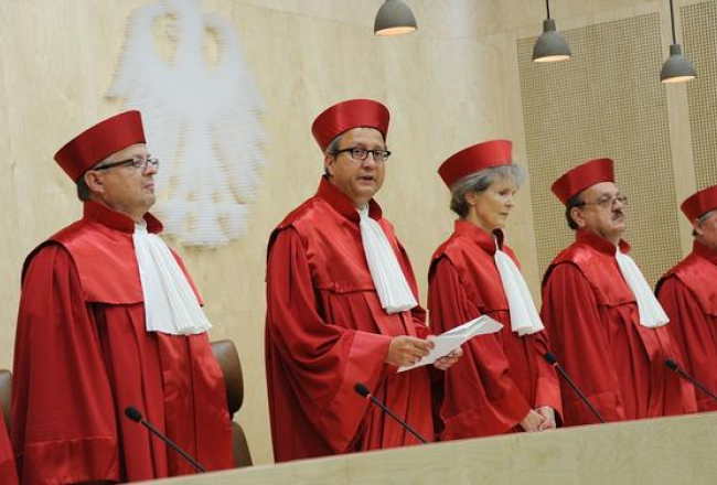 Vācijas Konstitucionālā tiesa nolasa savu lēmumu. Foto: AFP/LETA